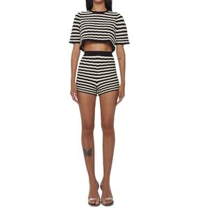 YUYU Soft Butter Cable Knit Cropped Top Black White Striped‎  Women's Size Small